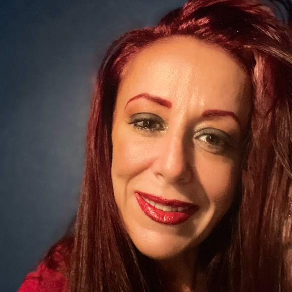 Jackie ♥️🎨💄♍️ ~ Posh Ambassador - Picture 2 of 14